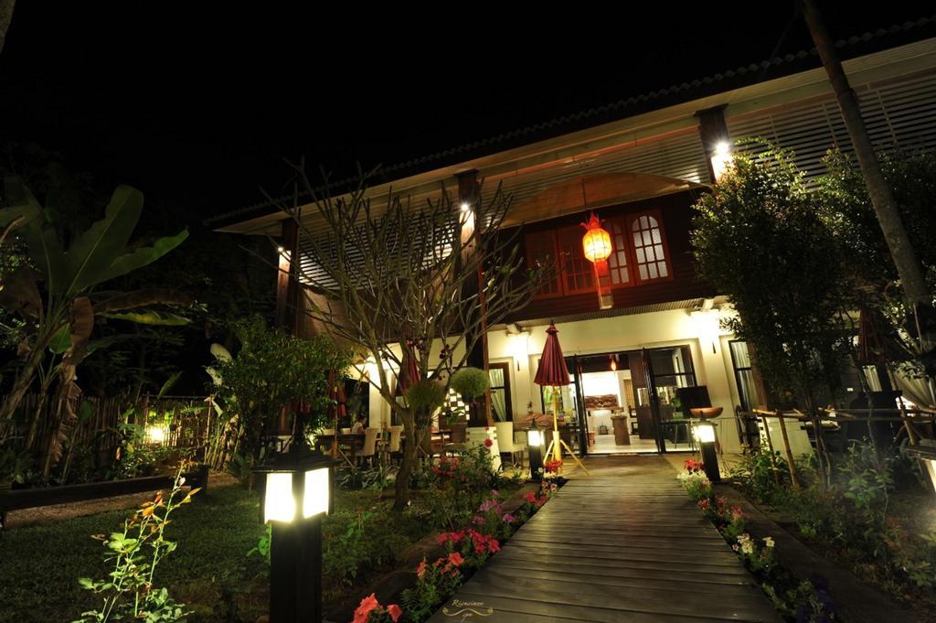 Risasinee Spa & Resort Nan Exteriör bild