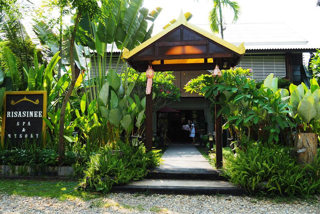 Risasinee Spa & Resort Nan Exteriör bild